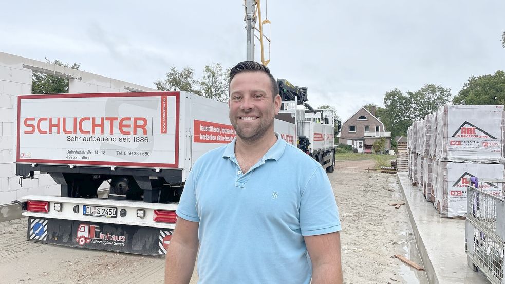 Bauunternehmer Olaf Janssen plant den Bau von 42 Wohneinheiten in Collinghorst. Foto: Hellmers