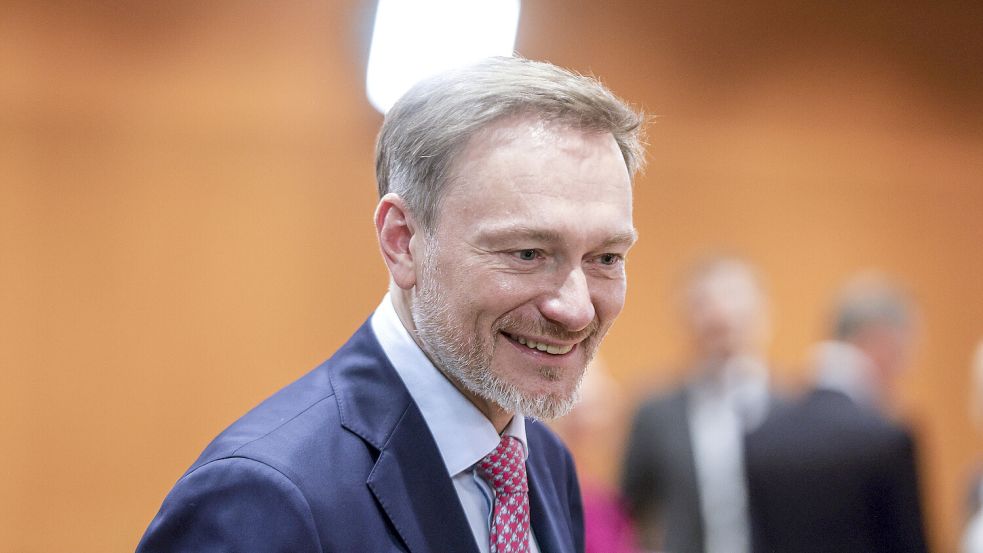 Christian Lindner soll weiter regieren, findet die Mehrheit der FDP-Mitglieder. Foto: Imago Images / Jochen Eckel