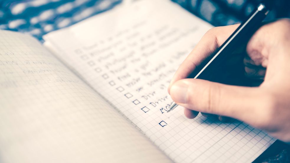 Eine Bucket-Liste soll dabei helfen, einen Überblick über die eigenen Lebensziele zu gewinnen. Foto: Unsplash/Glenn Carstens-Peters