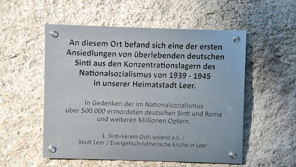 Im September dieses Jahres wurde am Königskamp ein Gedenkstein für die Ansiedlung der Sinti in Leer eingeweiht. Foto: Wolters/Archiv