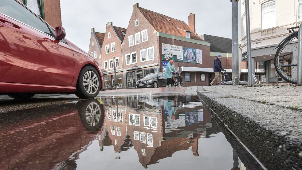 Die Ledastraße unterbricht die Fußgängerzone. Foto: Ortgies
