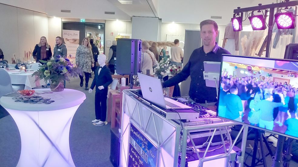 Karsten Fugel alias DJ Null Problemo ist der Experte für Musik und Stimmung. Foto: Scherzer