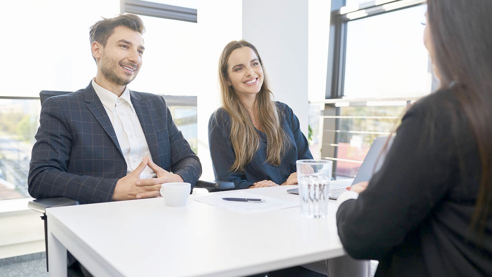 Künstliche Intelligenz kann mittlerweile ein entscheidendes Kriterium beim Bewerbungsgespräch sein. Foto: imago images/Westend61