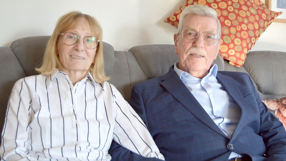 Renate und Willi Thomas feiern an diesem Mittwoch, 10. Januar 2024, das Fest der eisernen Hochzeit. Foto: Weers