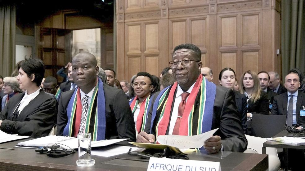 Südafrikanische Rechtsvertreter beim Völkermord-Verfahren vor dem Internationalen Gerichtshof in Den Haag. Foto: dpa/AP/Patrick Post
