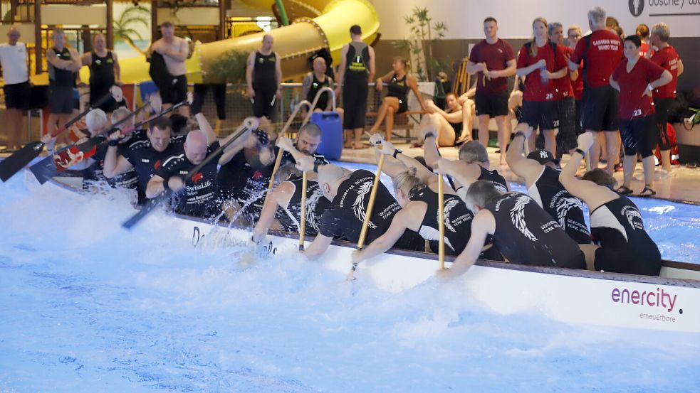 In der Zeit von 10 bis 18 Uhr findet ein Indoor-Paddelweddstried im Aquaferrum in Friesoythe statt. Fotos: Archiv