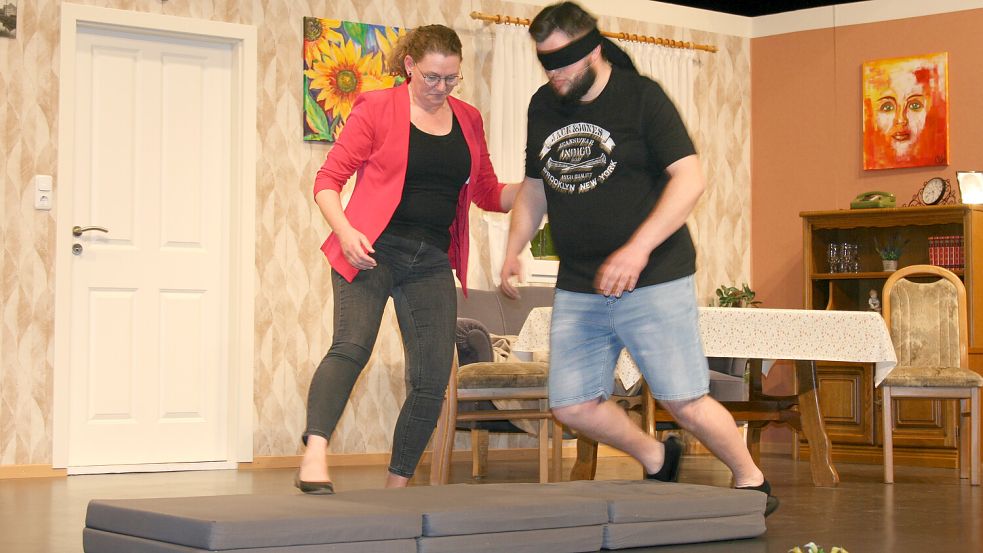 Ein Psychologie-Test spielt in dem Stück eine Rolle.