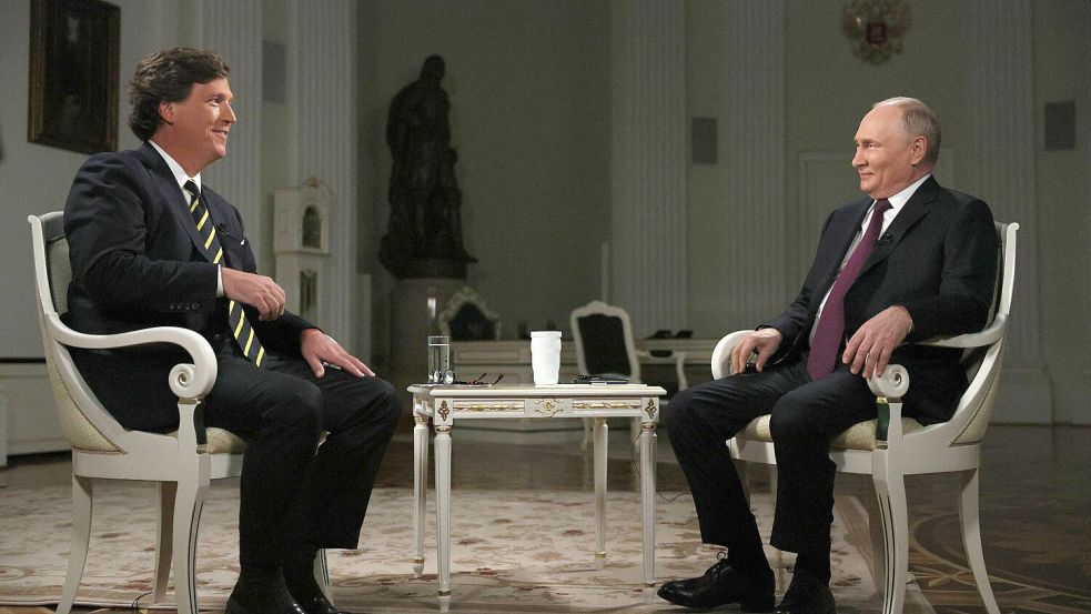 Der umstrittene US-Moderator Tucker Carlson durfte Wladimit Putin interviewen. Foto: IMAGO/SNA