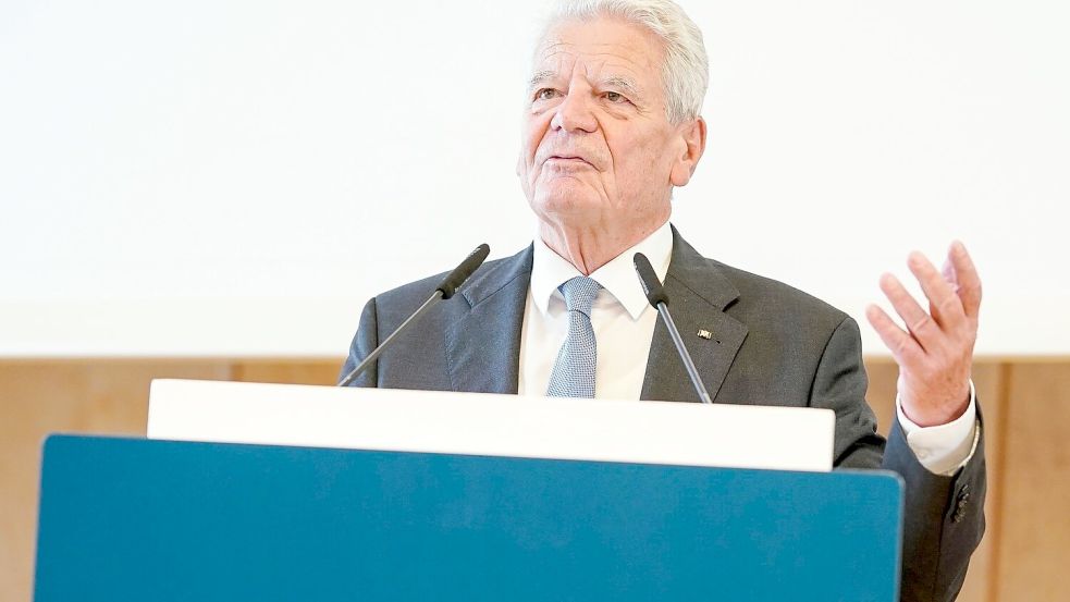 Kommt jetzt doch nach Cloppenburg: Bundespräsident a.D. Joachim Gauck ist am 15. März im Bildungswerk zu Gast. Foto: Uwe Anspach/dpa