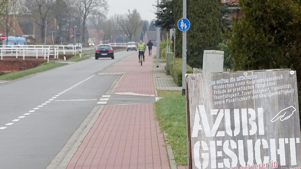 Auch in der Region machen viele Betriebe Schulabgänger mit Plakaten und Schildern auf freie Lehrstellen aufmerksam. Foto: Archiv