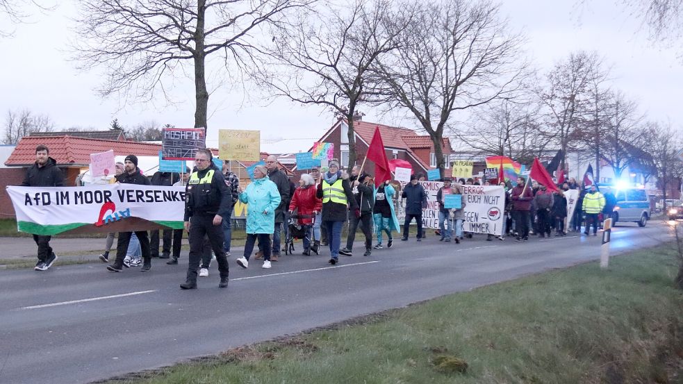 Das Motto fand sich auch auf einem Banner auf der Demo. Foto: Böhmer