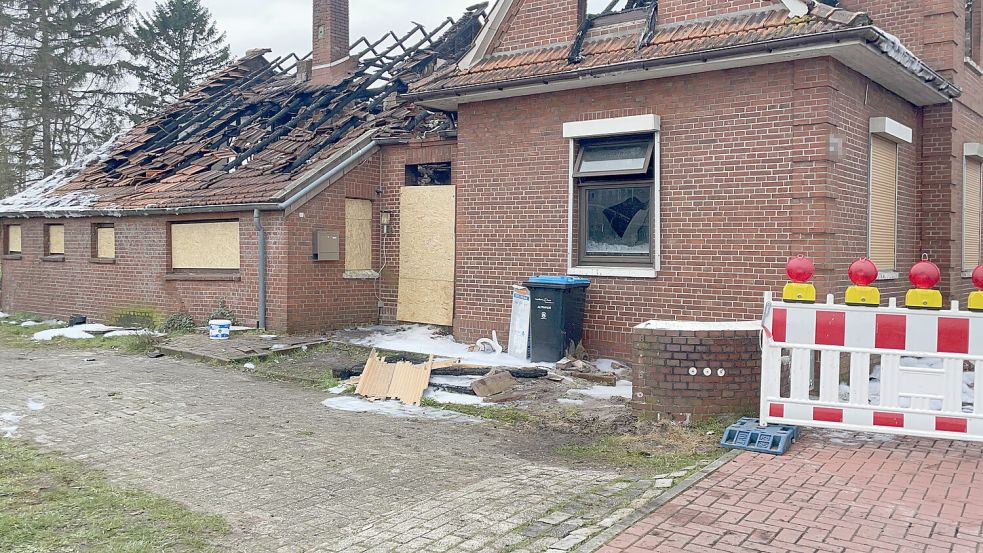 Das Gebäude wurde schwer beschädigt.