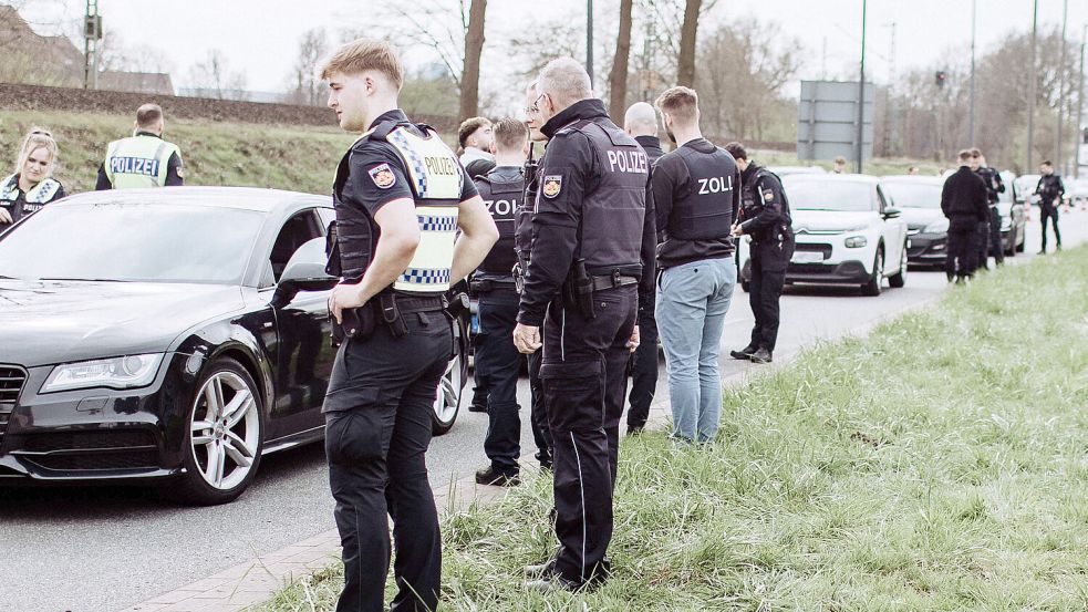 Die Polizei Bremen hat bei einer Großkontrolle 480 Autos kontrolliert. Foto: Polizei Bremen