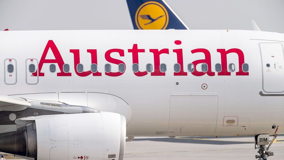 Rund 50.000 Passagiere sind von den Flugausfällen bei Austrian Airlines betroffen (Archivbild). Foto: Silas Stein/dpa