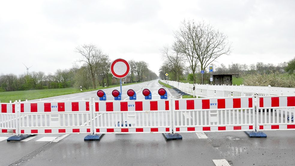 Die Bundesstraße 436 zwischen Weener und Bunde ist seit 2. April gesperrt. Foto: Wolters