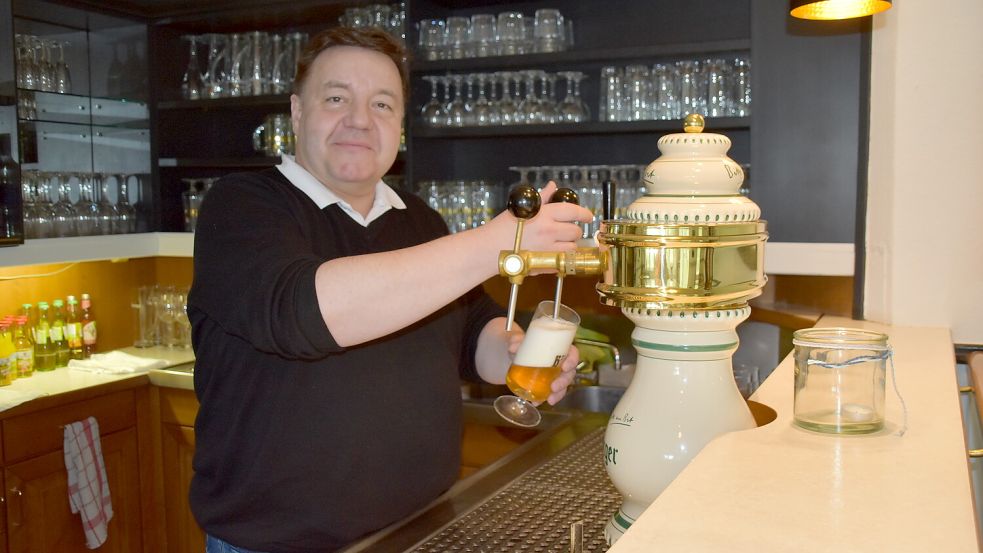 Der Hamburger Unternehmensberater Steven Lacitis (Foto) hat zusammen mit Patrick Hennings, dem Eigentümer des Fährhauses, das Restaurant im Mitling-Mark wieder eröffnet.