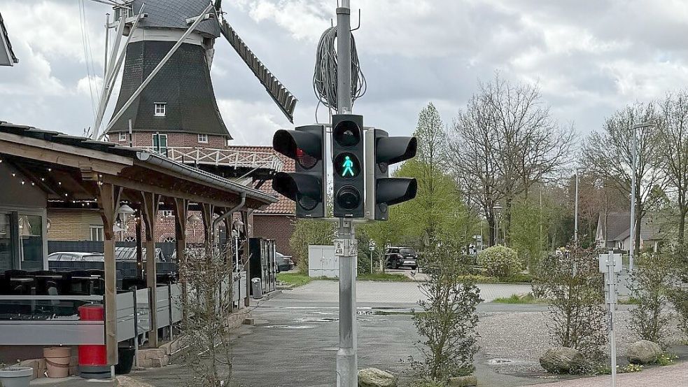 Die Fußgängerampel in Idafehn wurde am Mittwoch, 9. April, durch eine Übergangslösung wieder in Betrieb genommen. Foto: privat