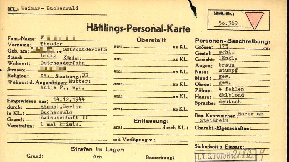 Der rosa Winkel (oben, rechts) diente in der NS-Zeit zur Kennzeichnung von Häftlingen in den Konzentrationslagern, sofern sie aufgrund ihrer Homosexualität dorthin verschleppt worden waren. Bei Theodor F. aus Ostrhauderfehn war das der Fall. Fotos: Scherzer
