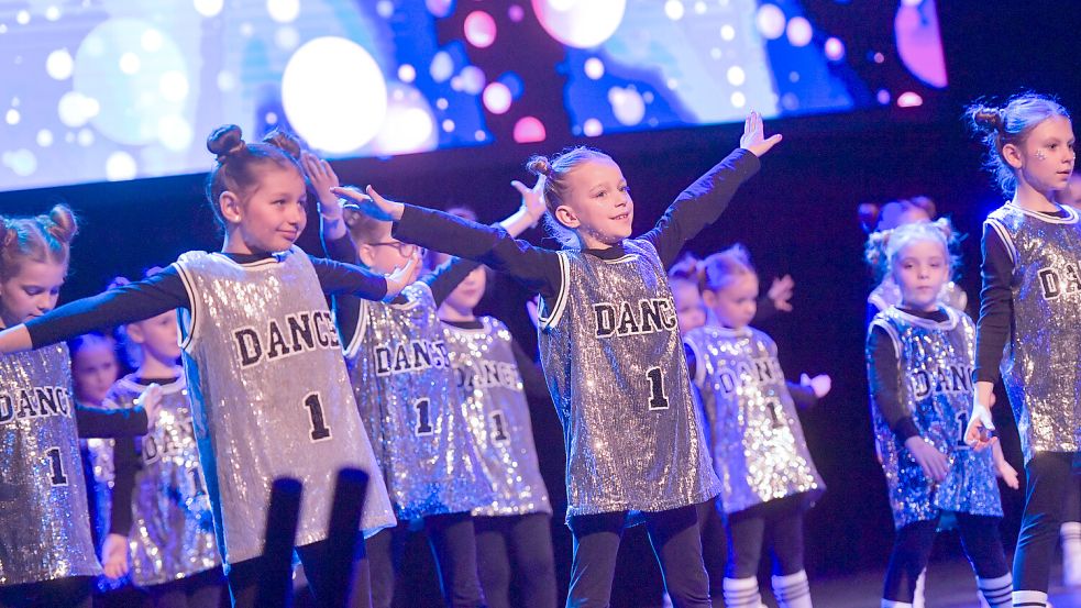 Die kleinen Tänzerinnen und Tänzer der Tanzschule Löschen überzeugten das Publikum.