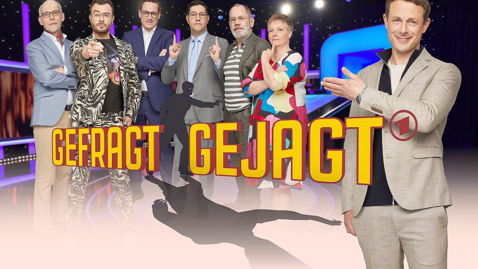 „Gefragt - Gejagt“ startet ab Mai in eine Staffel: Moderator ist Alexander Bommes (rechts). Foto: dpa/ARD