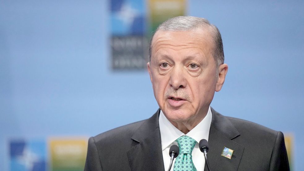 Der türkische Präsident Recep Tayyip Erdogan friert laut einem Bericht den Handel mit Israel ein. Foto: Pavel Golovkin/AP/dpa