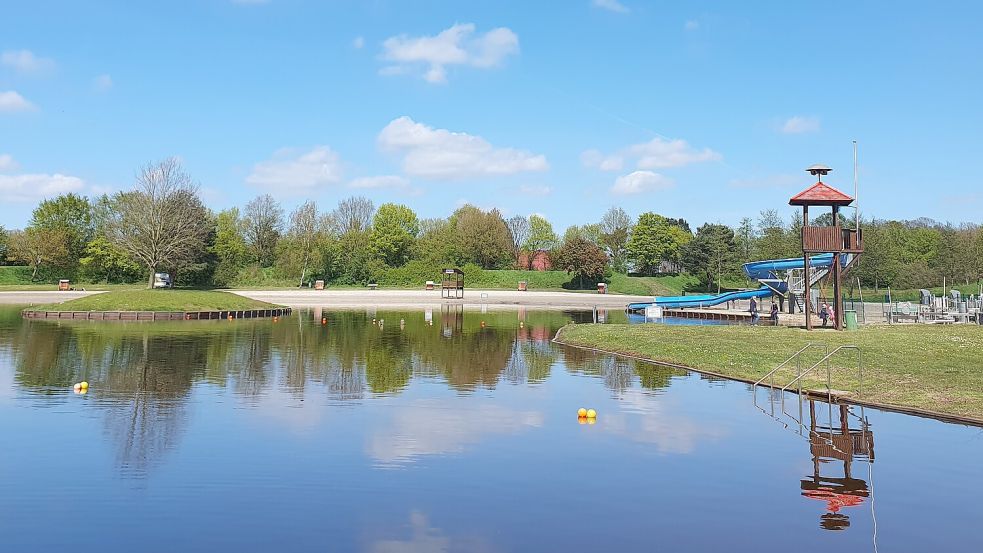 Am Badesee Großsander sollte ein Aquapark gebaut werden. Foto: Gemeinde Uplengen/Archiv