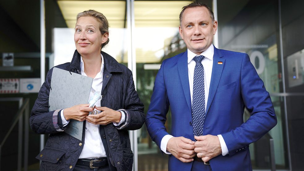 Die deutsche Justiz sieht ausreichend Anhaltspunkte für verfassungsfeindliche Bestrebungen in ihrer Partei: die AfD-Parteichefs Alice Weidel und Tino Chrupalla Foto: dpa/Kay Nietfeld