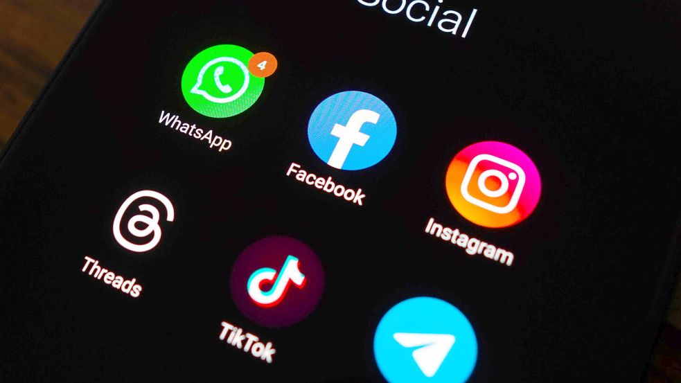 Die Informationen, die Sie online teilen, können für den Identitätsdiebstahl durch SIM-Swapping ausgenutzt werden. Foto: IMAGO / SOPA Images