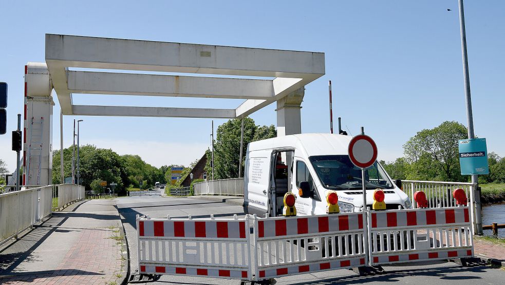 An der Brücke wird derzeit gearbeitet. Foto: Stromann