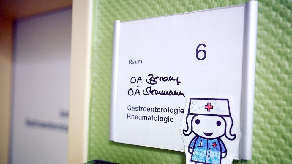 In der Gastroambulanz der Kinderklinik des Klinikums Dortmund finden Untersuchungen zur Zöliakie bei Kindern statt. Foto: Bernd Thissen/dpa