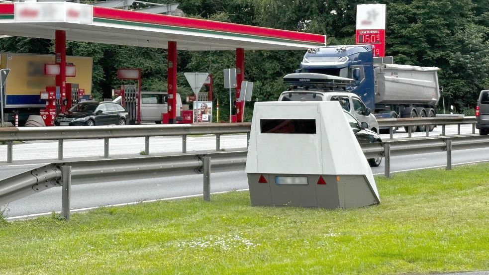 Die Bremer Polizei setzt jetzt auch einen Blitzeranhänger ein, um Temposünder zu verfolgen. Foto: Polizei Bremen