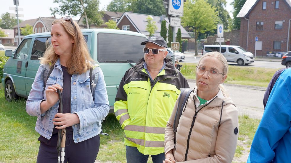 „Ich bin jedes Mal froh, wenn ich es geschafft habe“, sagt Agnes Schütte-Frauenpreiß (r.) über die Kreuzung. Foto: Schade