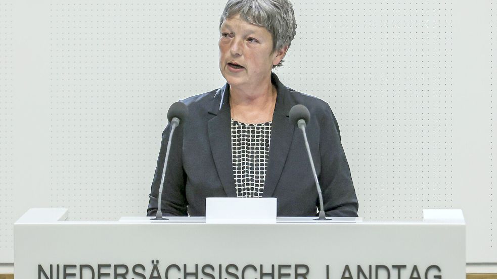 Hanna Naber stört es, dass demokratiefeindliche Menschen im Landtag ein und aus gehen. Foto: IMAGO / Bernhard Herrmann