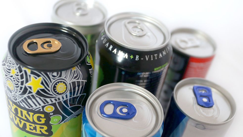 Energydrinks enthalten verschiedene stimulierende Stoffe wie Koffein, Taurin oder Guarana. Foto: dpa/Karl-Josef Hildenbrand