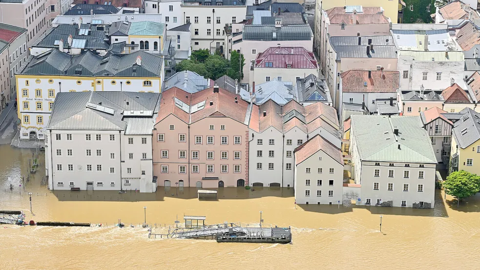 Passau und andere Orte an der Donau wurden vom Hochwasser im Juni 2024 stark getroffen. Foto: IMAGO / Sven Simon