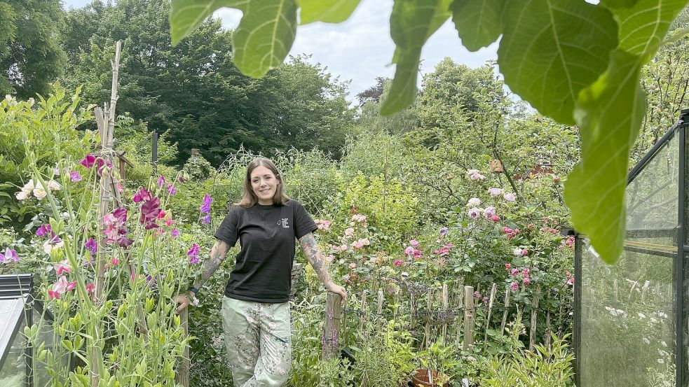 Cini Bläsing hat ihren Schrebergarten 2018 von Bekannten übernommen. Mittlerweile ist der Kleingarten nicht mehr wiederzuerkennen. Foto: Ankea Janßen