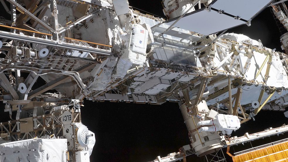 Die ISS wird seit ihrem Bau ständig erweitert und umgebaut. Foto: dpa/NASA