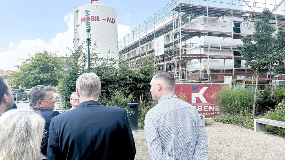 Auch über die Baufortschritte am Standort in Weener wurde gesprochen. Foto: Vogt