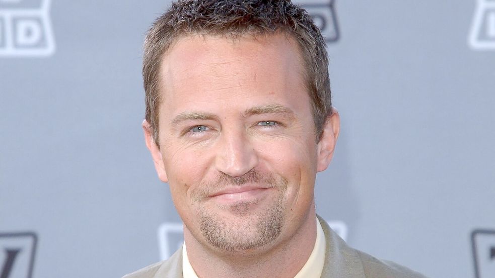 Der 54-jährige Matthew Perry starb betäubt in seinem Whirlpool. Noch immer wird ermittelt. Foto: AFP/CHRIS DELMAS