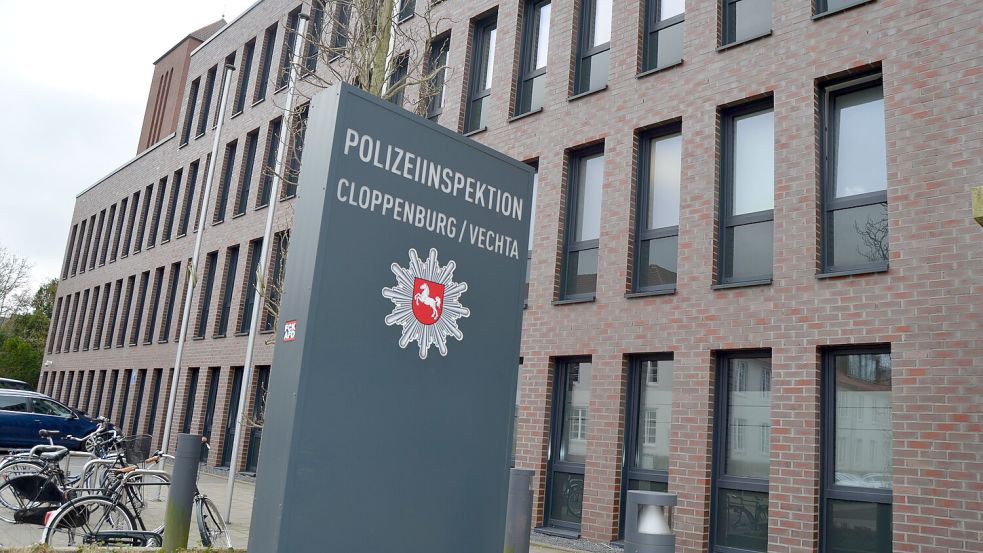 Die Polizeiinspektion Cloppenburg/Vechta hat ihren Sitz an der Bahnhofstraße in Cloppenburg. Sie ist für das Oldenburger Münsterland zuständig, in dem gut 310.000 Menschen leben. Statistisch werden dort jährlich rund 200 Straftaten im Bereich Kinderpornografie begangen. Foto: Fertig