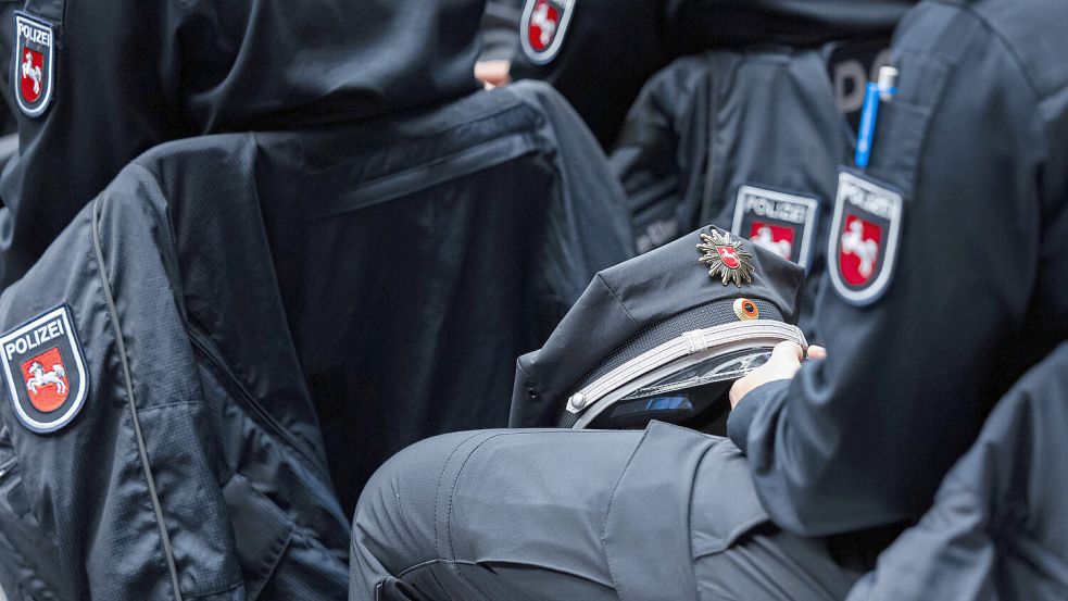 Je stärker der Druck auf Clan-Kriminelle wird, desto schärfer werden die Anfeindungen gegenüber Polizeibeamten, meinen Gewerkschafter. Foto: Michael Matthey/dpa