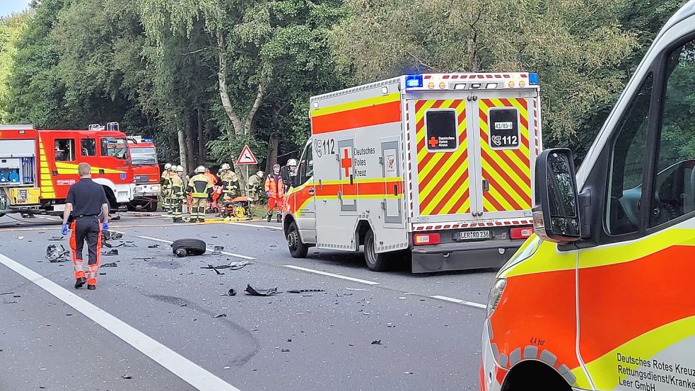 Rettungsdienst, Feuerwehr und Polizei waren vor Ort. Foto: Wolters