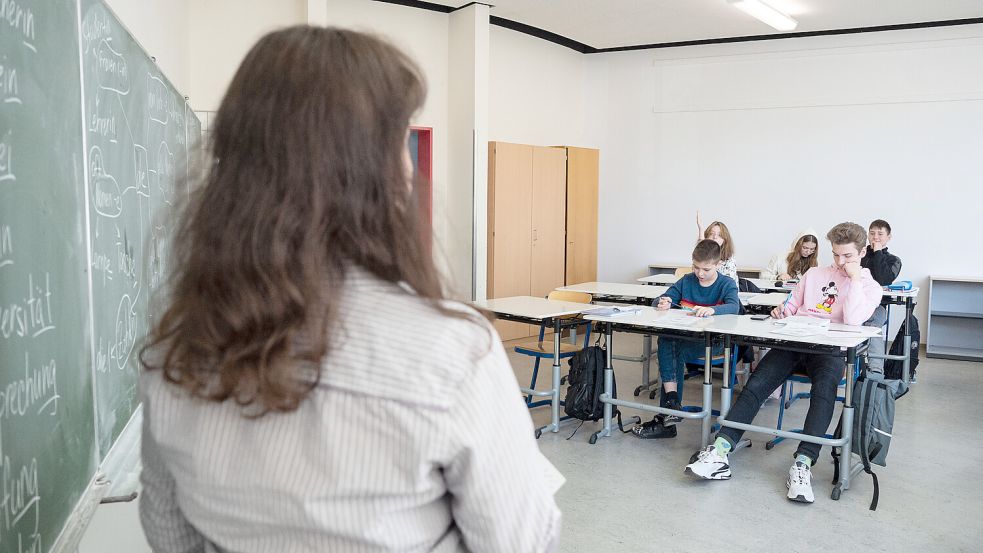 Ist Schule für Lehrer noch ein sicherer Arbeitsplatz? Eine Umfrage des Philologenverbandes Niedersachsen führt eine besorgniserregende Antwort zutage. Foto: dpa/Marijan Murat