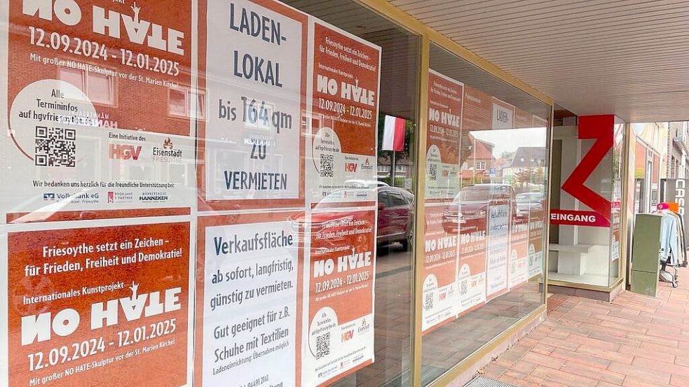 Auf der Suche: Mehrere Geschäfte in Friesoythe stehen derzeit leer, wie zum Beispiel die Ladenfläche in der Moorstraße 6. Foto: Hahn