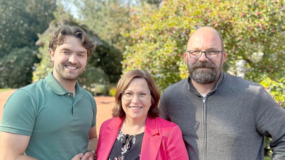 Der Vorstand des SPD-Kreisverbandes Cloppenburg (von links): stellvertretender Vorsitzender Jan Oskar Höffmann, Vorsitzende Christiane Priester und stellvertretender Vorsitzender Carsten Ambacher wurden einstimmig gewählt. Foto: SPD-Kreisverband Cloppenburg