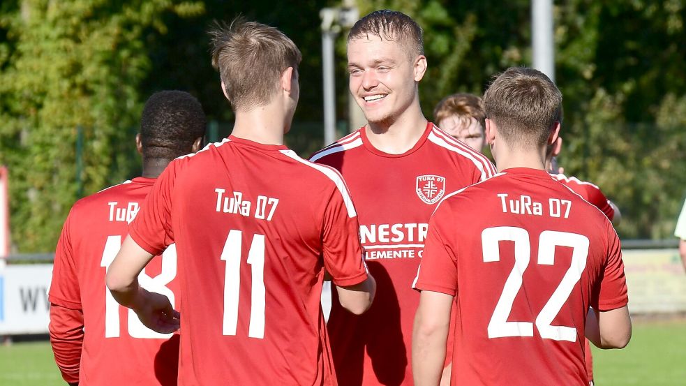 TuRa jubelt nach dem 3:0. Foto: Damm