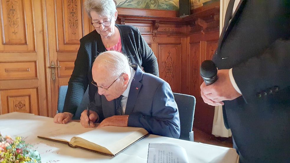 Seit Jahren sind Albrecht Weinberg und Gerda Dänekas gemeinsam unterwegs. Foto: Archiv