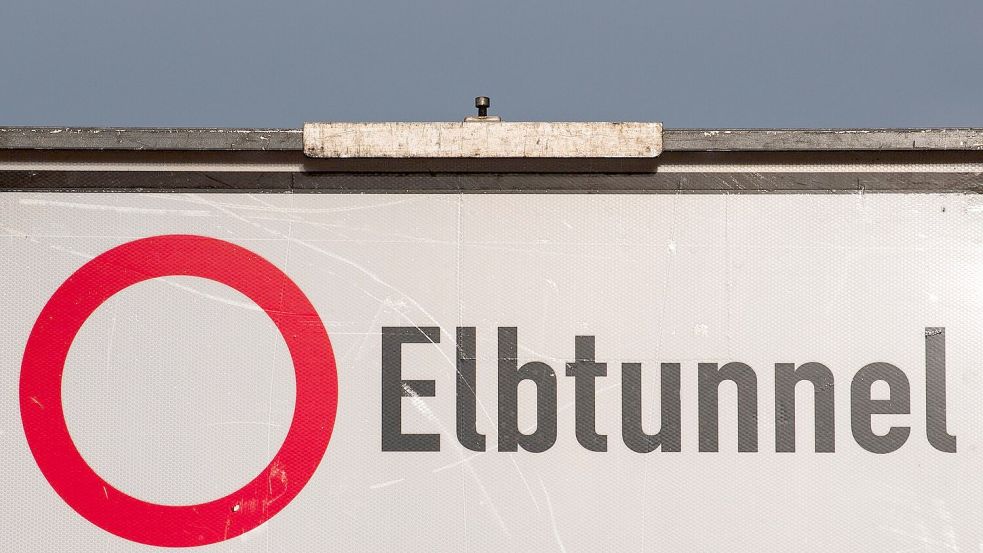 Am Wochenende ist der Elbtunnel erneut komplett gesperrt. Foto: dpa/Daniel Bockwoldt