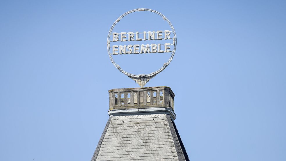 Jedes Ticket im Berliner Ensemble bezuschusst der Steuerzahler mit 111,80 Euro. Foto: IMAGO/Schöning