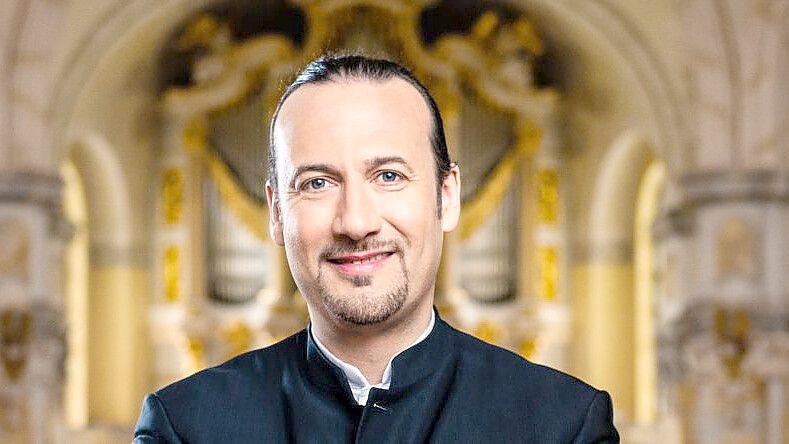 Matthias Grünert, der renommierte Kantor der Dresdner Frauenkirche, gibt Orgelkonzerte am Emsdeich. Foto: Thomas Schlorke